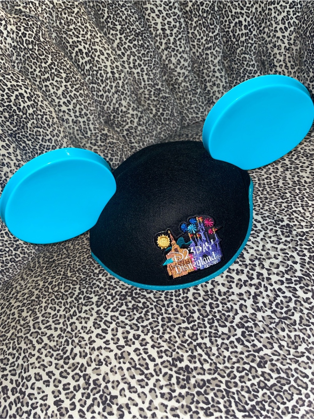 D23 Day Disneyland Mickey Ears - Picture 7 of 9